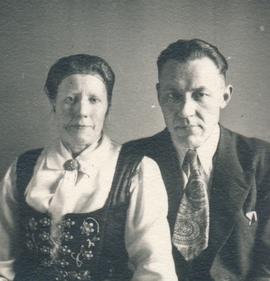 Gunnþórunn Sveinsdóttir og Pétur Laxdal