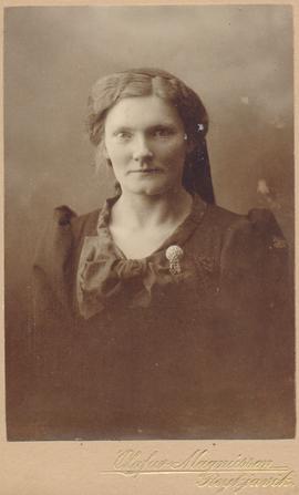 Ragnhildur Erlendsdóttir (1888-1974)